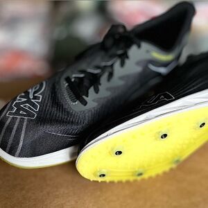 NEW HOKA One One Track & Field Spikes Cleats U Crescendo MD 2 M12 W13.5 Black